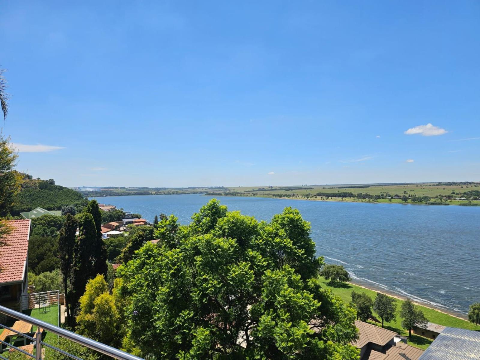 Eagles View Kungwini Hotel Бронкхорстпрут Екстериор снимка