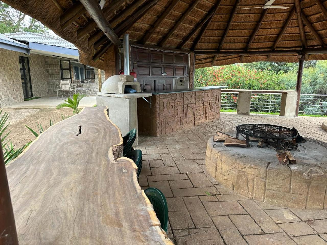 Eagles View Kungwini Hotel Бронкхорстпрут Екстериор снимка