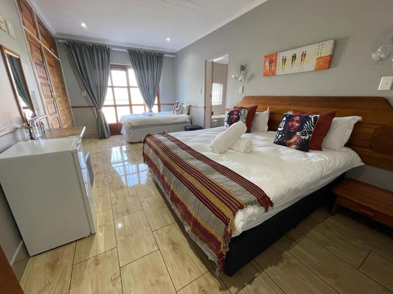 Eagles View Kungwini Hotel Бронкхорстпрут Екстериор снимка
