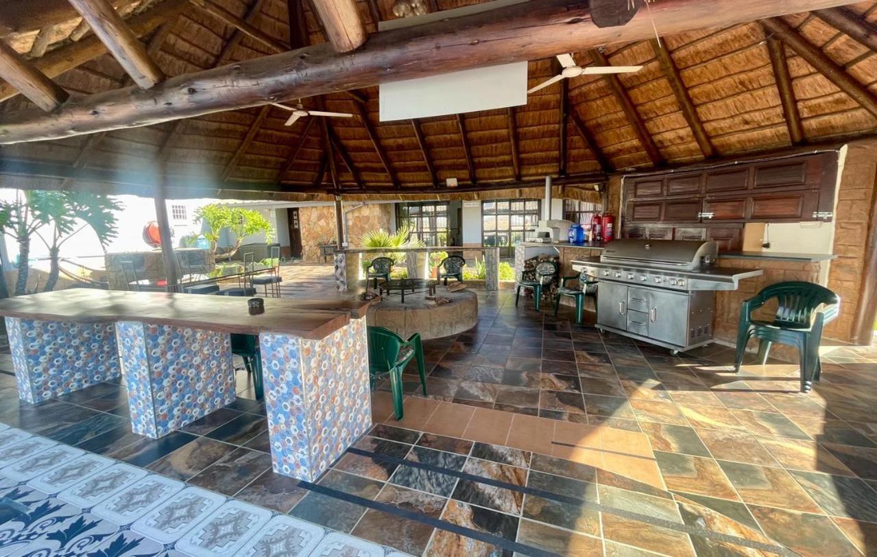 Eagles View Kungwini Hotel Бронкхорстпрут Екстериор снимка
